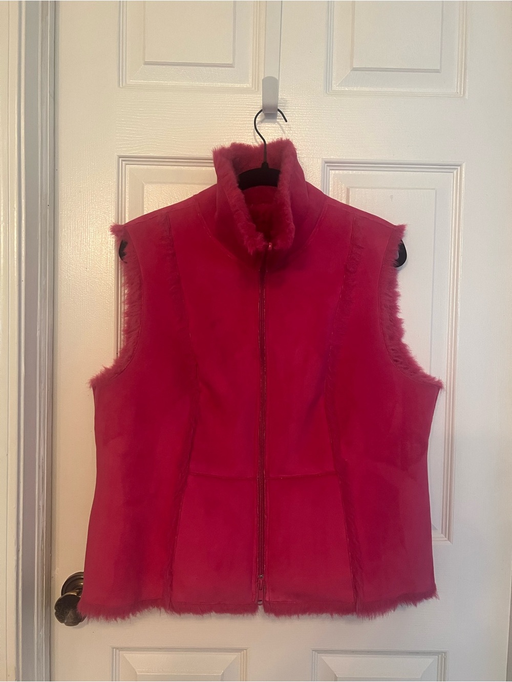 Nine West Fuchsia Faux Shearling Zip-Front Sleeveless Vest